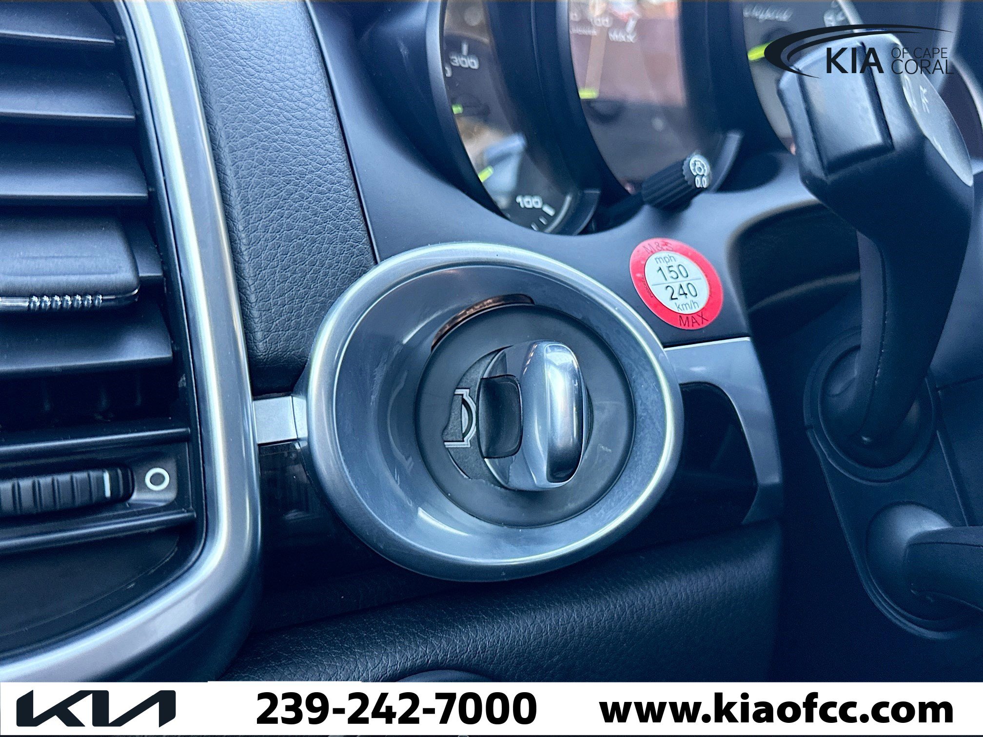 Used 2017 Porsche Cayenne S image 35