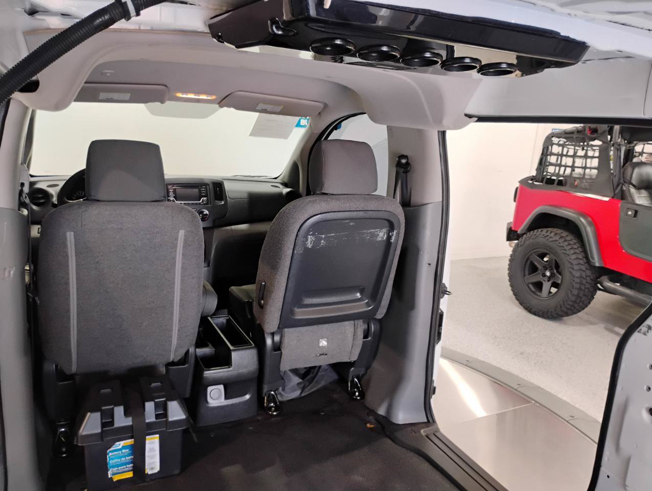 Used 2019 Nissan NV200 S FWD image 18