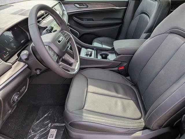 New 2026 Jeep Grand Cherokee Limited AWD/4WD image 4