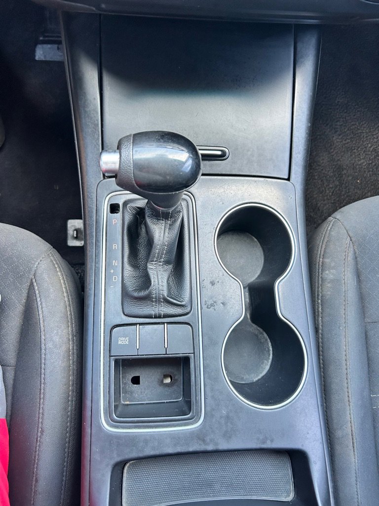 Used 2017 Kia Sorento LX image 15