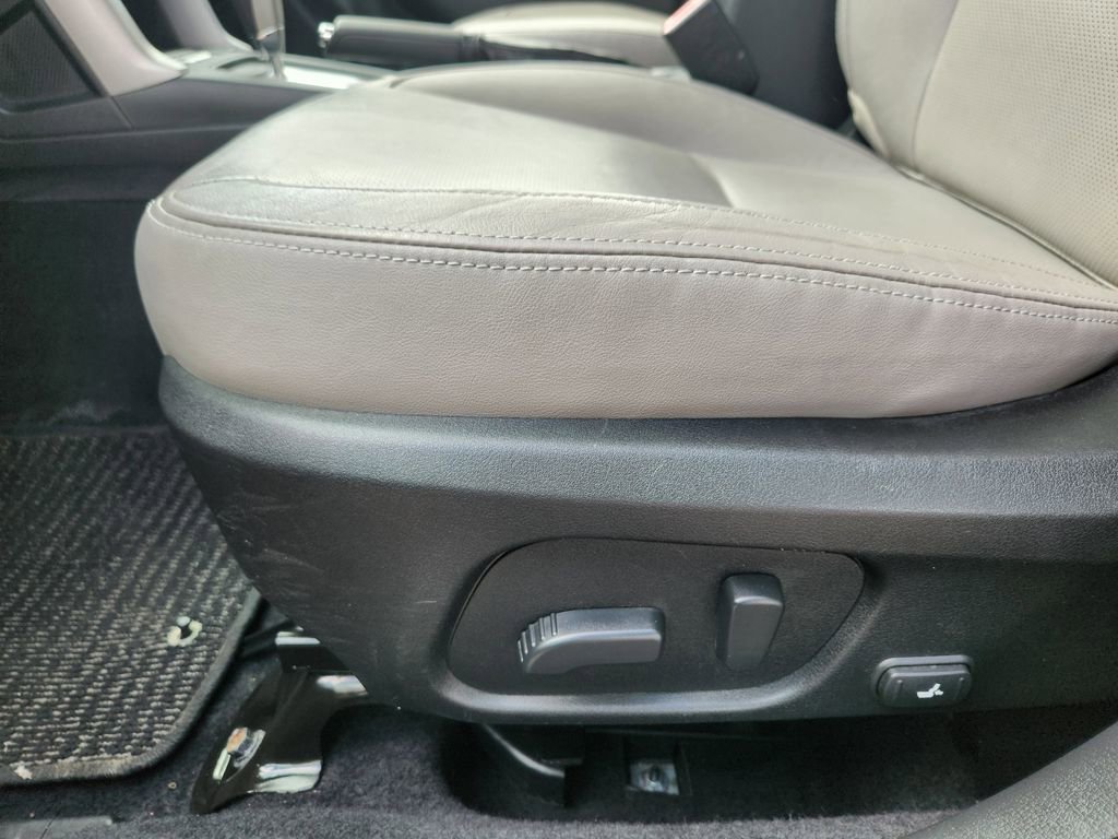 Used 2017 Subaru Forester 2.5i Limited image 14