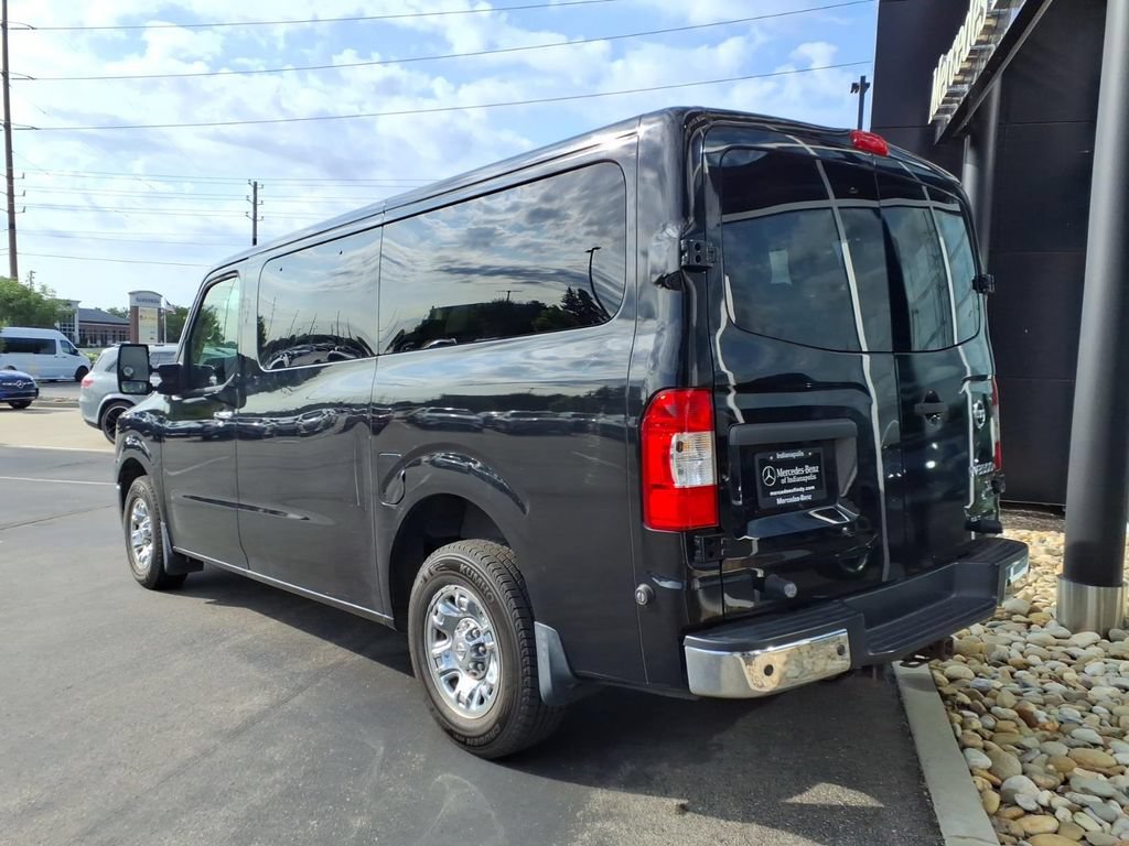 Used 2017 Nissan NV 3500 SL RWD image 4