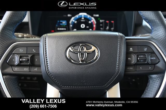 Used 2025 Toyota Tundra Platinum w/ TRD Off-Road Package AWD/4WD image 10