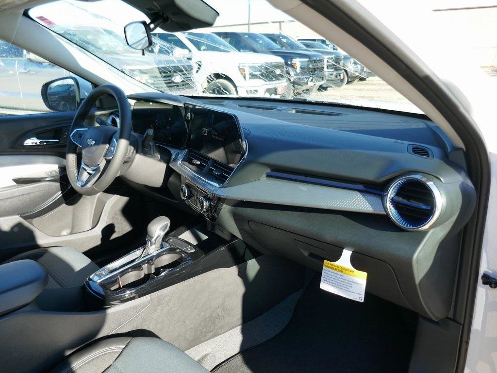 New 2026 Chevrolet Trax LT w/ LT Convenience Package image 9