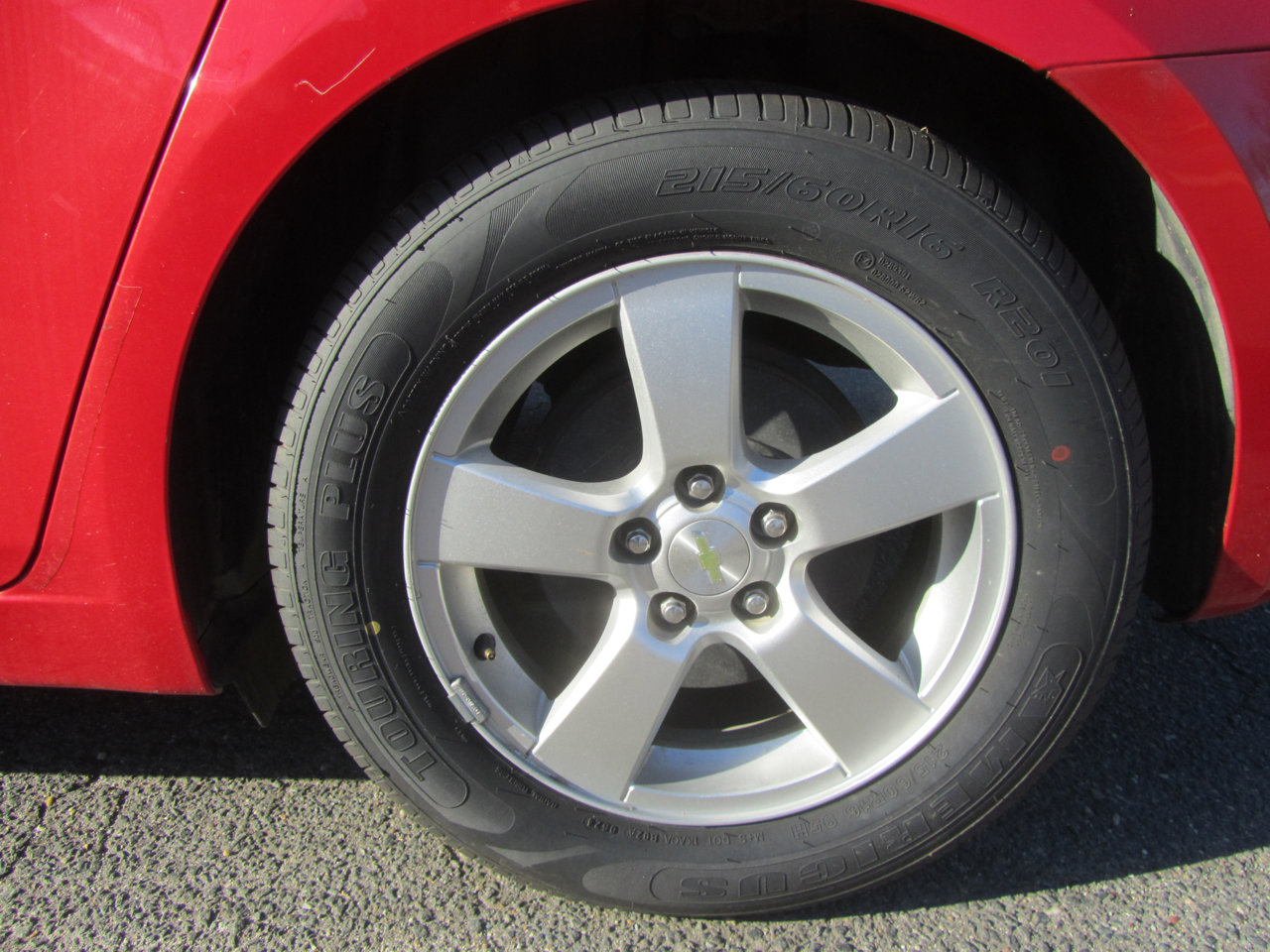 Used 2015 Chevrolet Cruze LT image 25