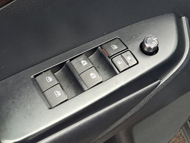 Used 2019 Toyota Highlander XLE AWD/4WD image 19