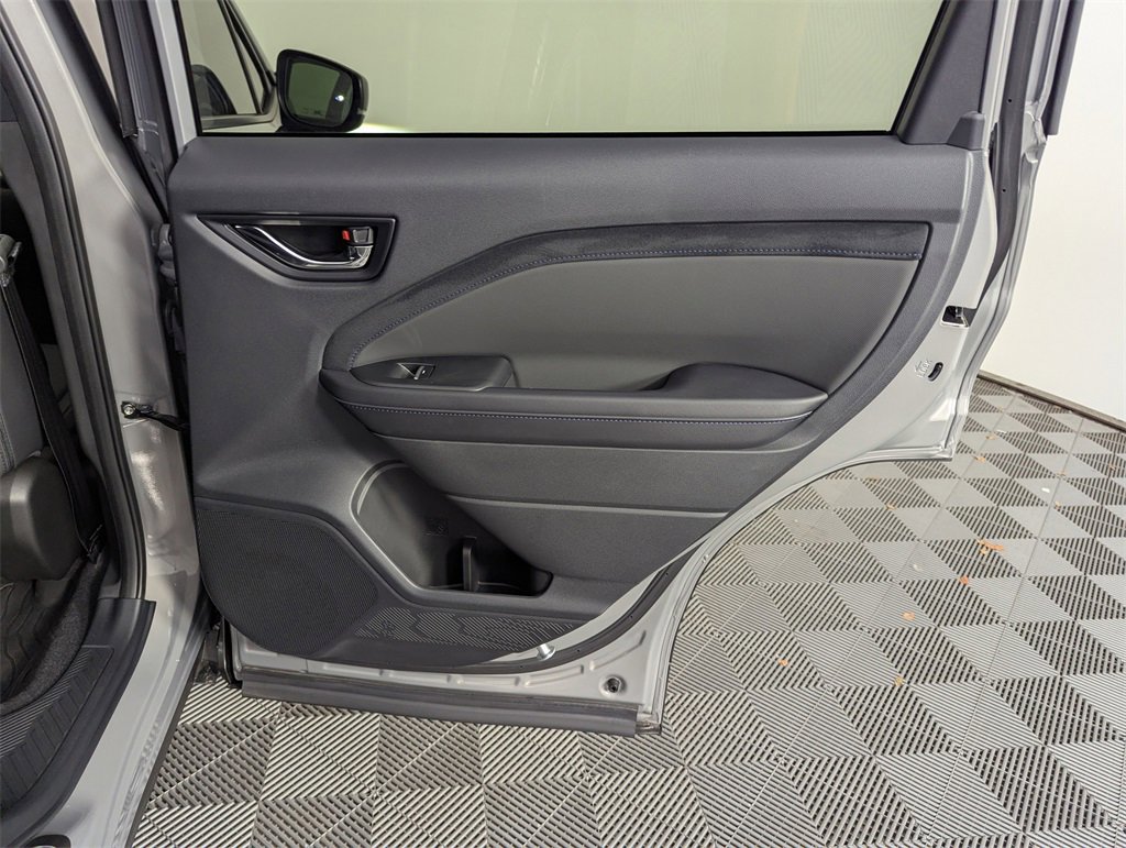 Used 2025 Subaru Forester Limited w/ Popular Package #2 image 34