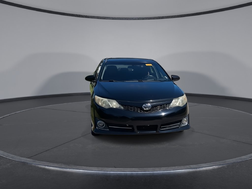 Used 2014 Toyota Camry SE FWD image 3