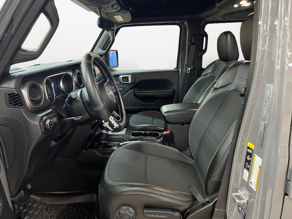 Used 2021 Jeep Gladiator Sport image 11