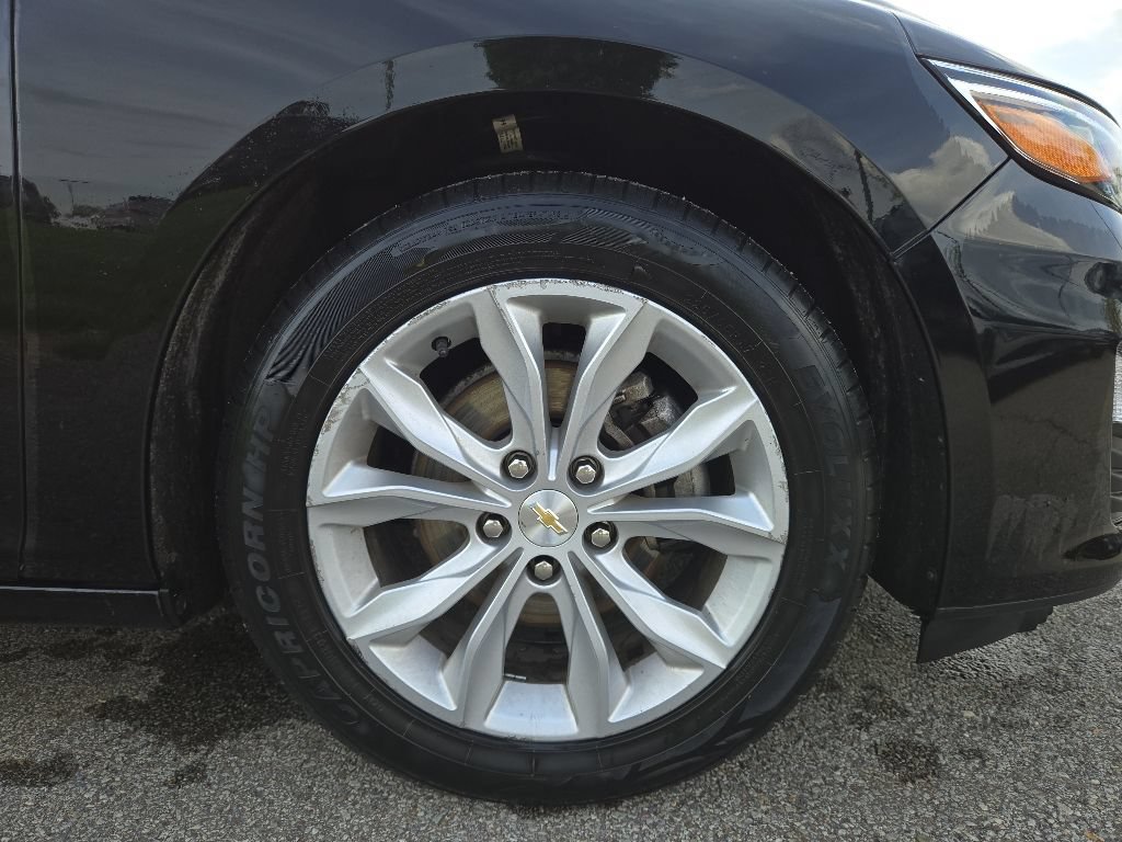 Used 2023 Chevrolet Malibu LT FWD image 9