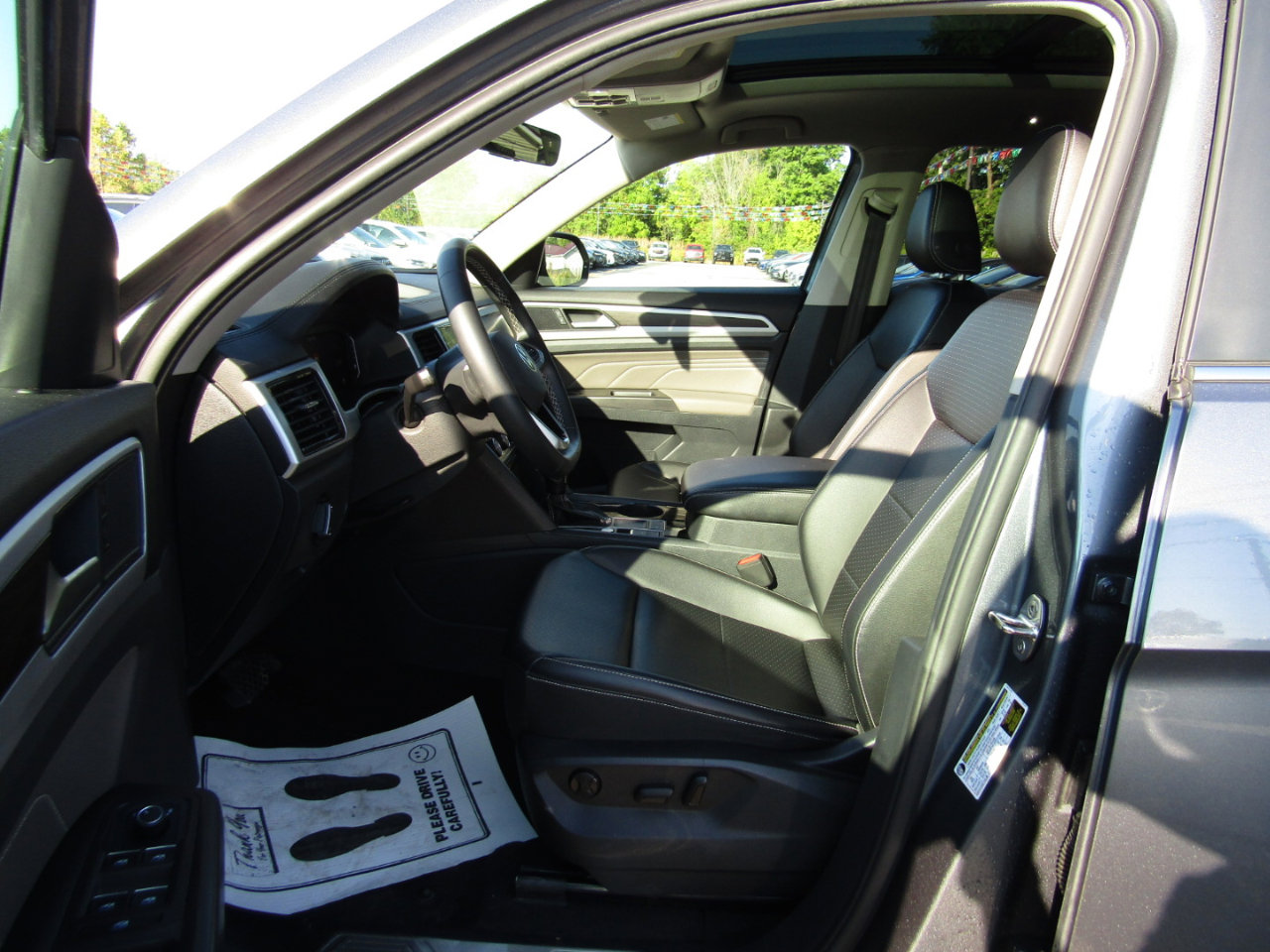 Used 2022 Volkswagen Atlas SE image 18