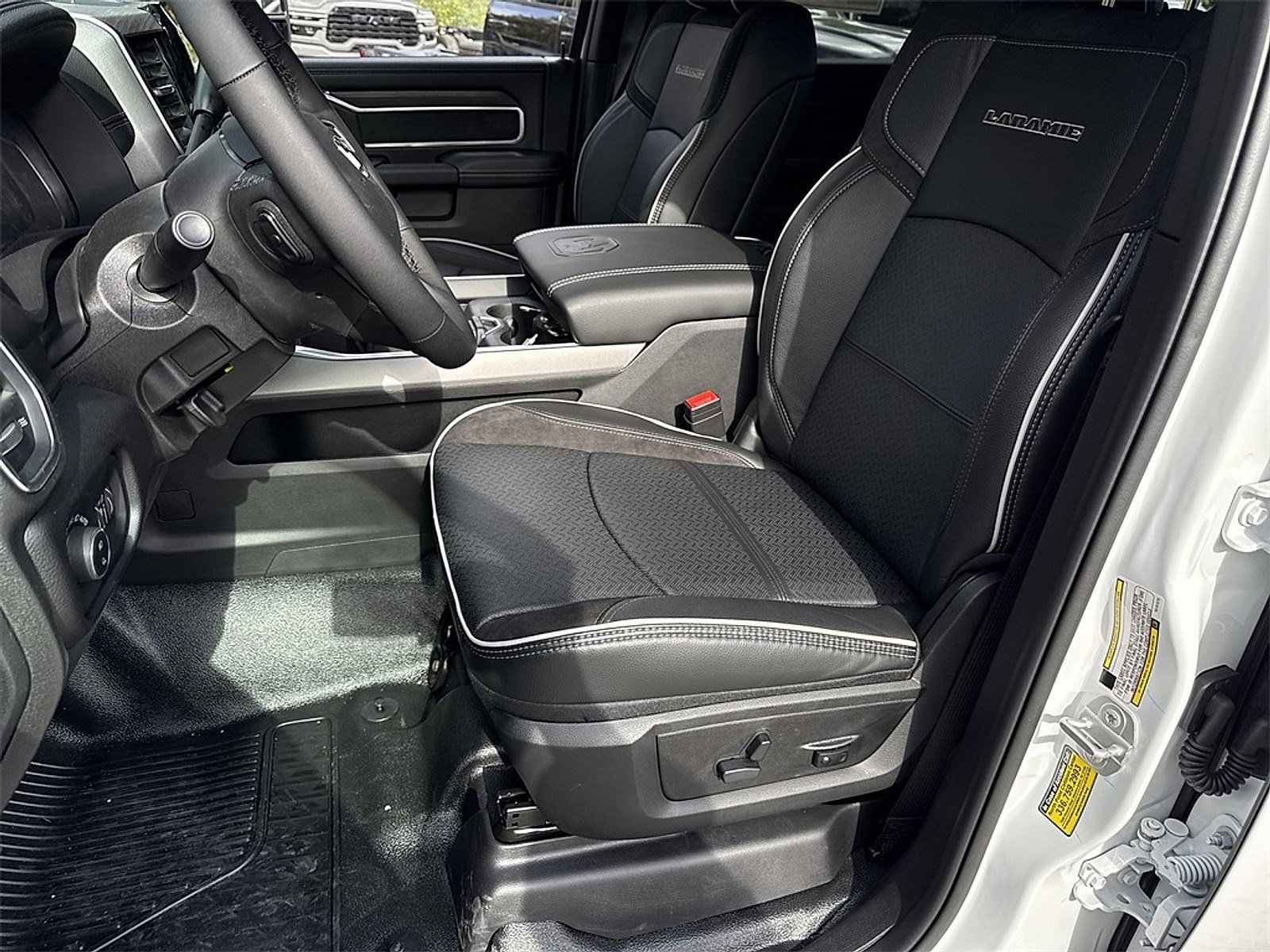 New 2026 RAM 5500 4x4 Crew Cab image 10