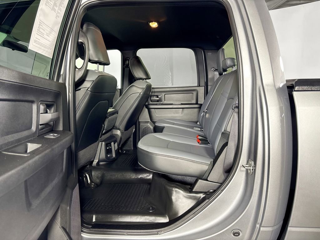 Used 2024 RAM 3500 Tradesman image 20