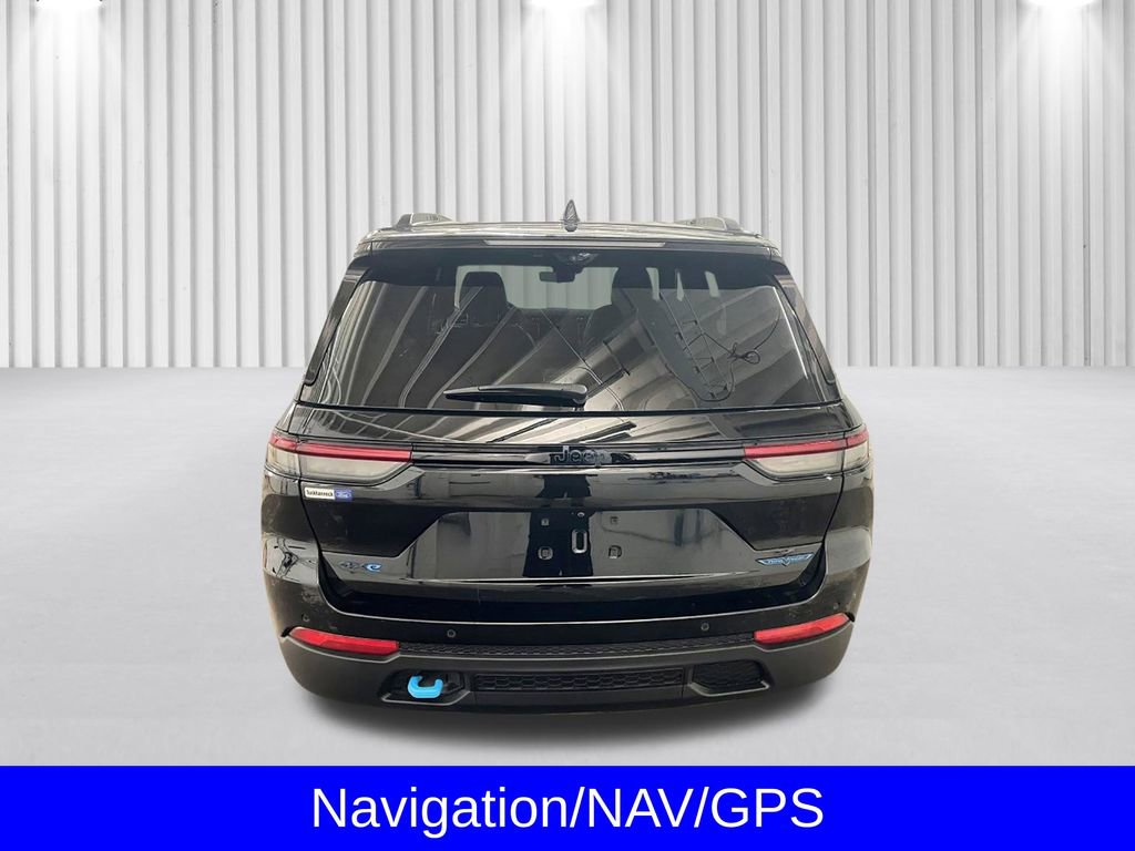 Used 2022 Jeep Grand Cherokee Trailhawk w/ Luxury Tech Group III image 9