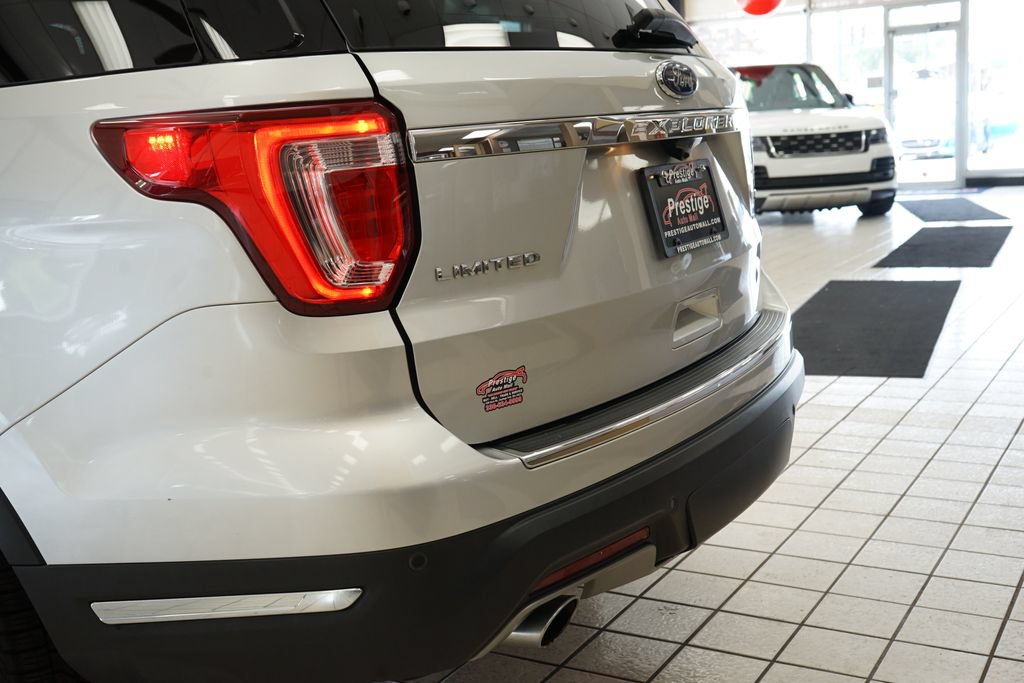 Used 2019 Ford Explorer Limited w/ Class III Trailer Tow Package AWD/4WD image 17