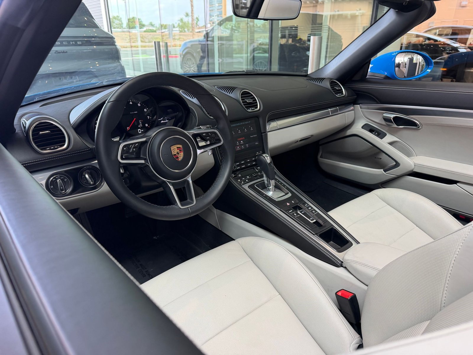 Certified 2024 Porsche 718 Boxster RWD image 4