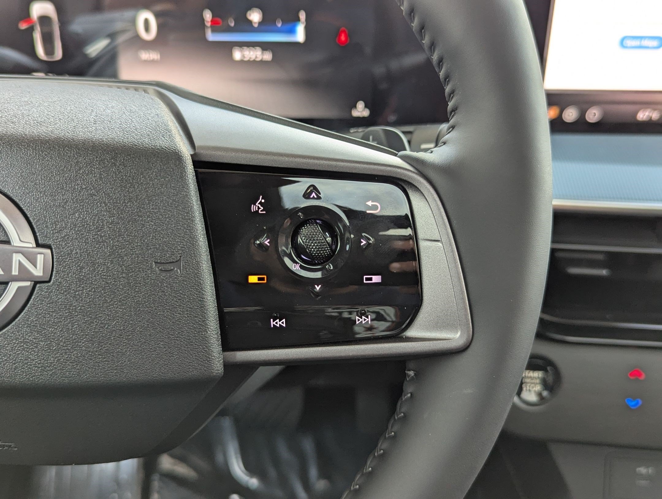New 2025 Nissan Murano Platinum AWD/4WD image 15