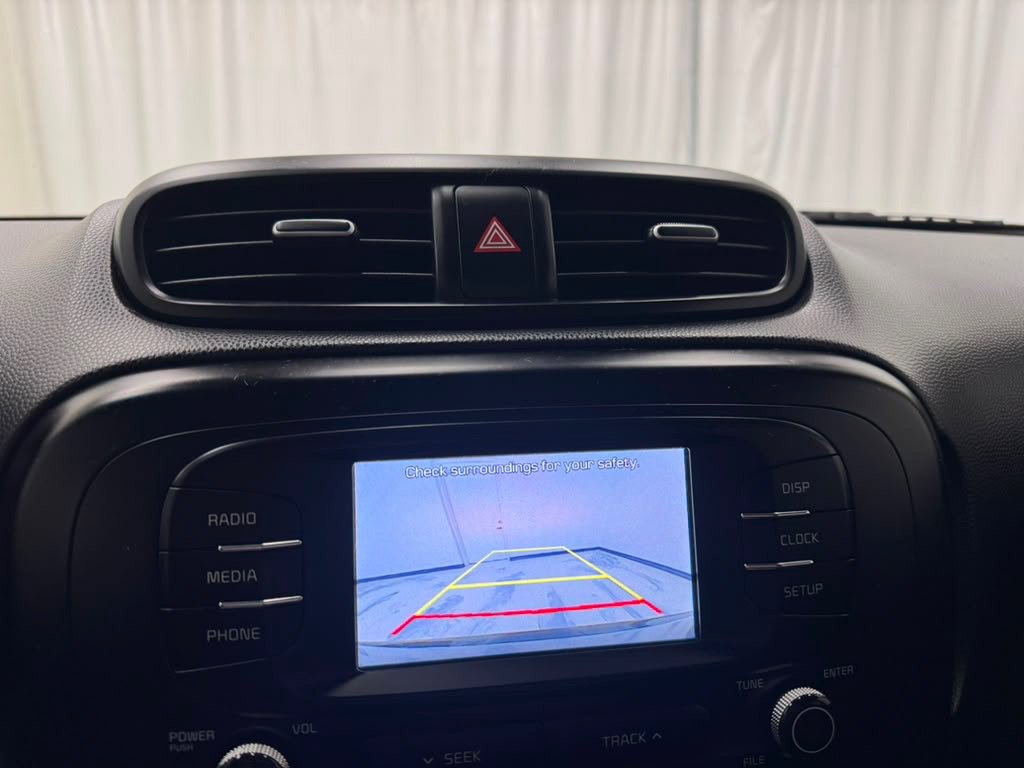 Used 2017 Kia Soul + FWD image 28