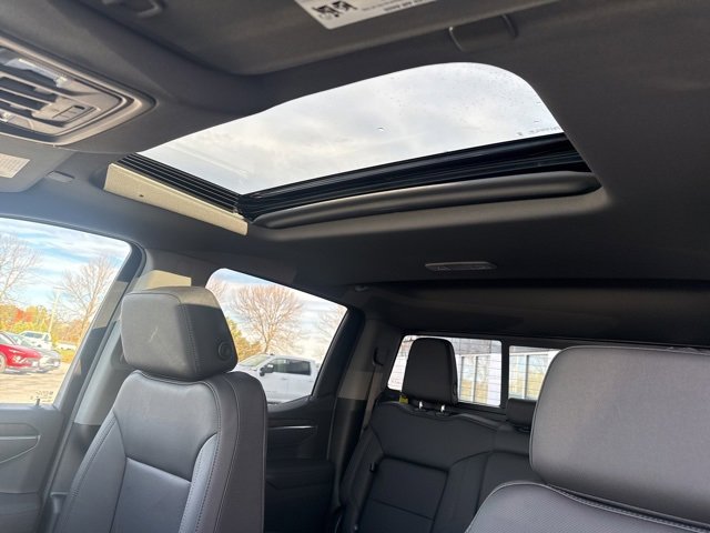 New 2026 GMC Sierra 1500 SLT w/ SLT Premium Plus Package image 31