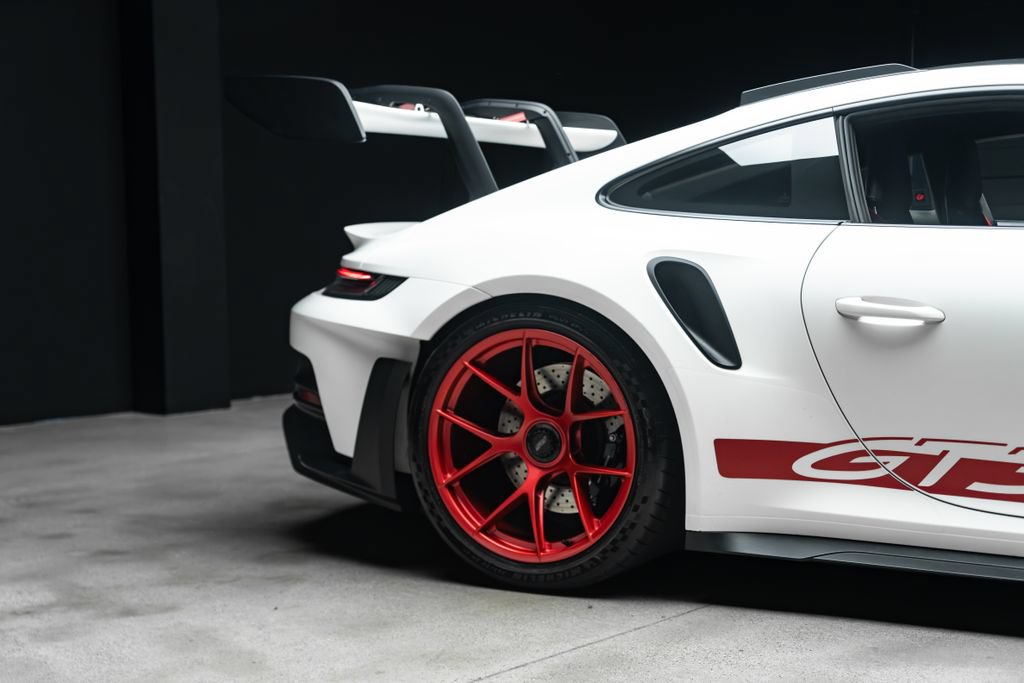 Used 2023 Porsche 911 GT3 RS w/ Weissach Package RWD image 13
