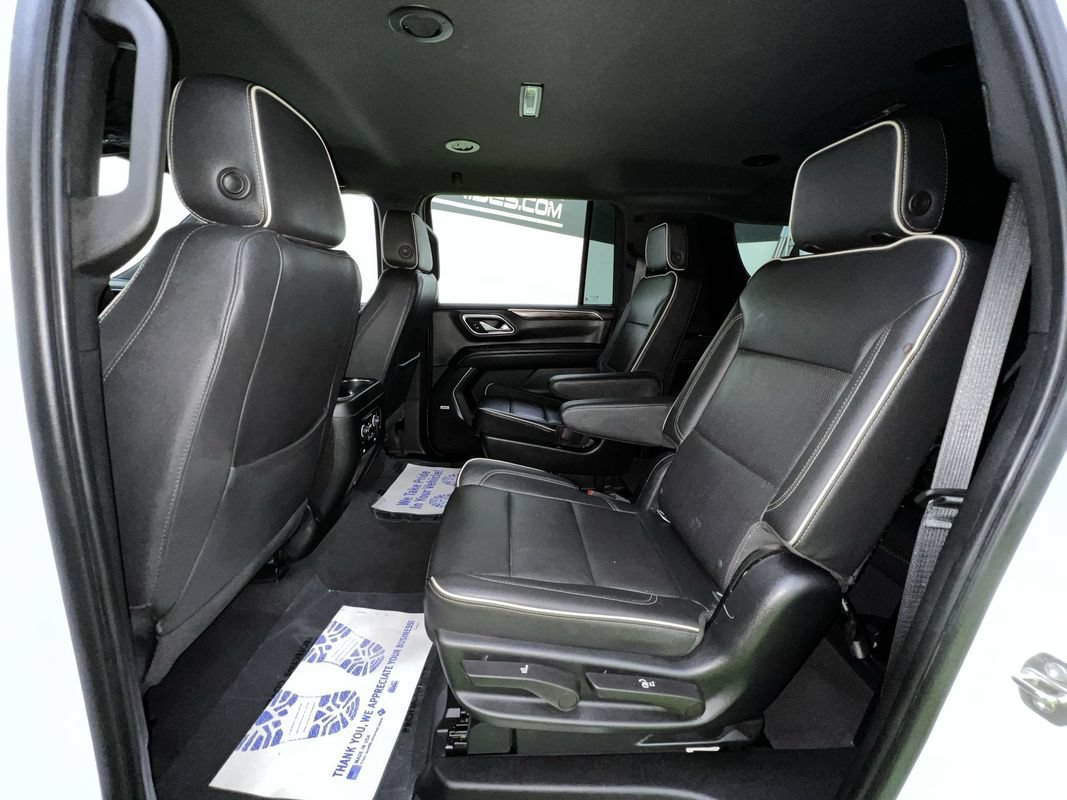 Used 2022 Chevrolet Suburban Premier AWD/4WD image 27