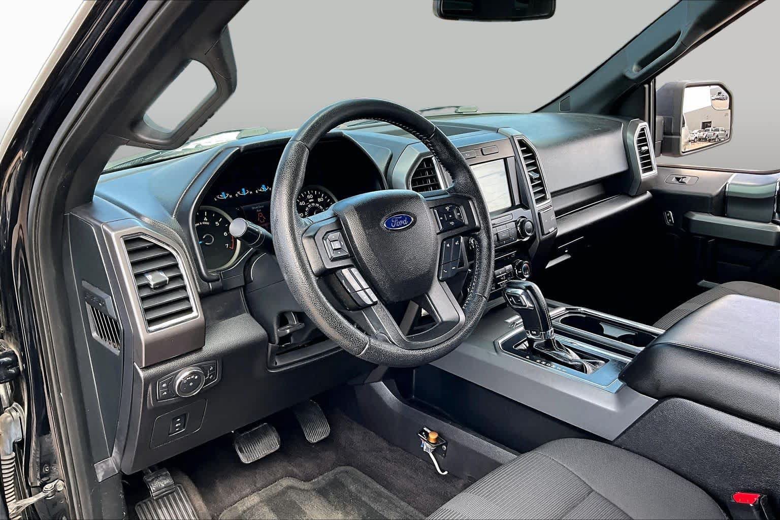 Used 2016 Ford F150 XLT w/ Equipment Group 302A Luxury RWD image 17