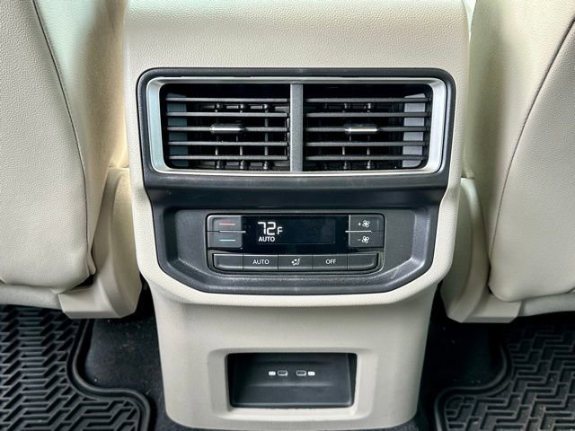 Used 2024 Volkswagen Atlas SE image 18