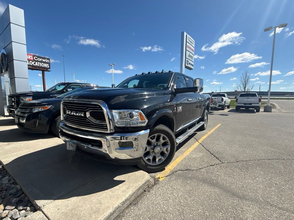 Used 2017 RAM 3500 Laramie Longhorn RWD image 3
