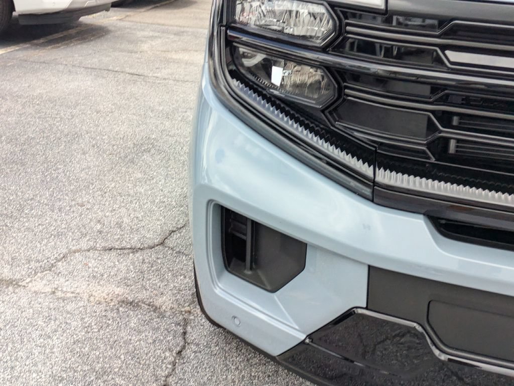 New 2027 Ford Expedition Platinum w/ Stealth Performance Package AWD/4WD image 10