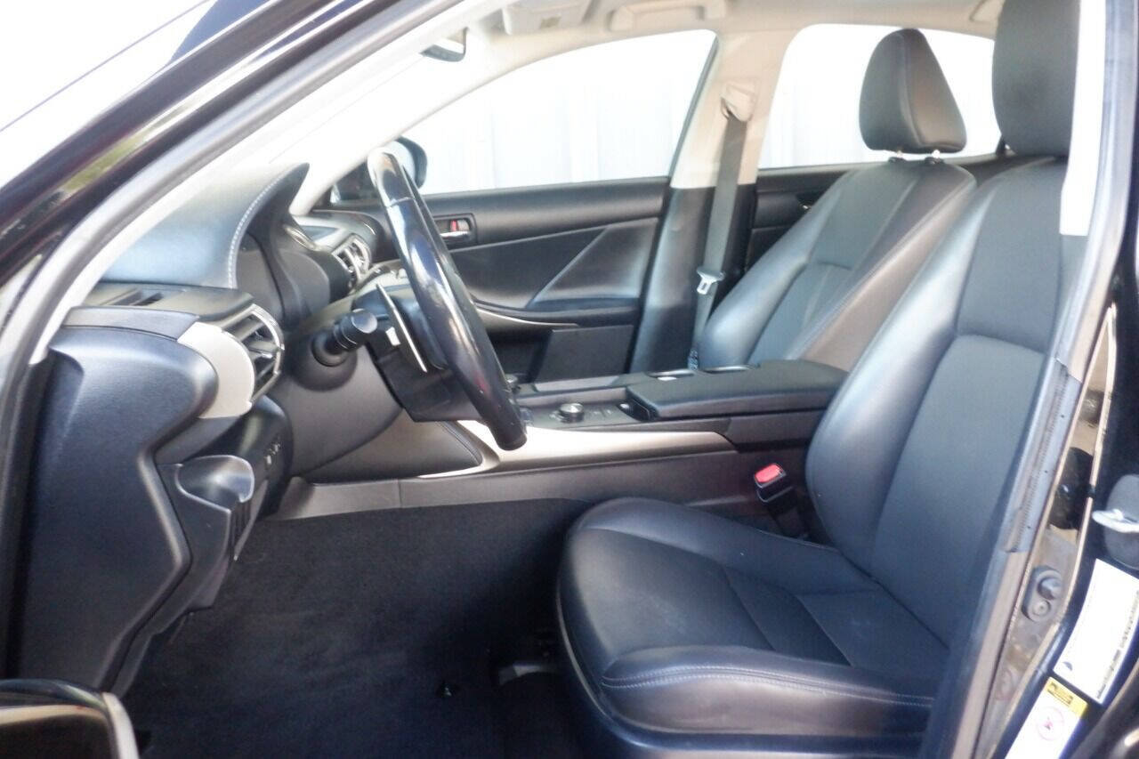 Used 2015 Lexus IS 250 Base 4dr Sedan image 16