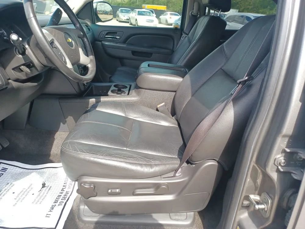 Used 2012 Chevrolet Tahoe LT w/ Suspension Package, Off-Road image 9