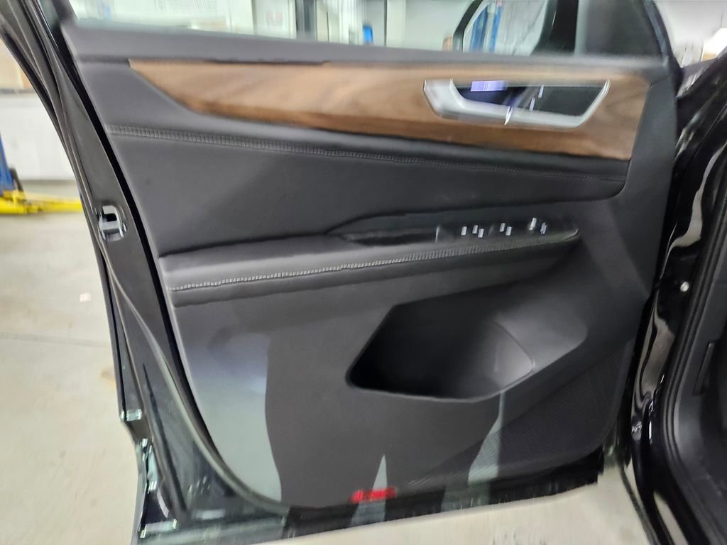 New 2026 Volkswagen Atlas SE image 11