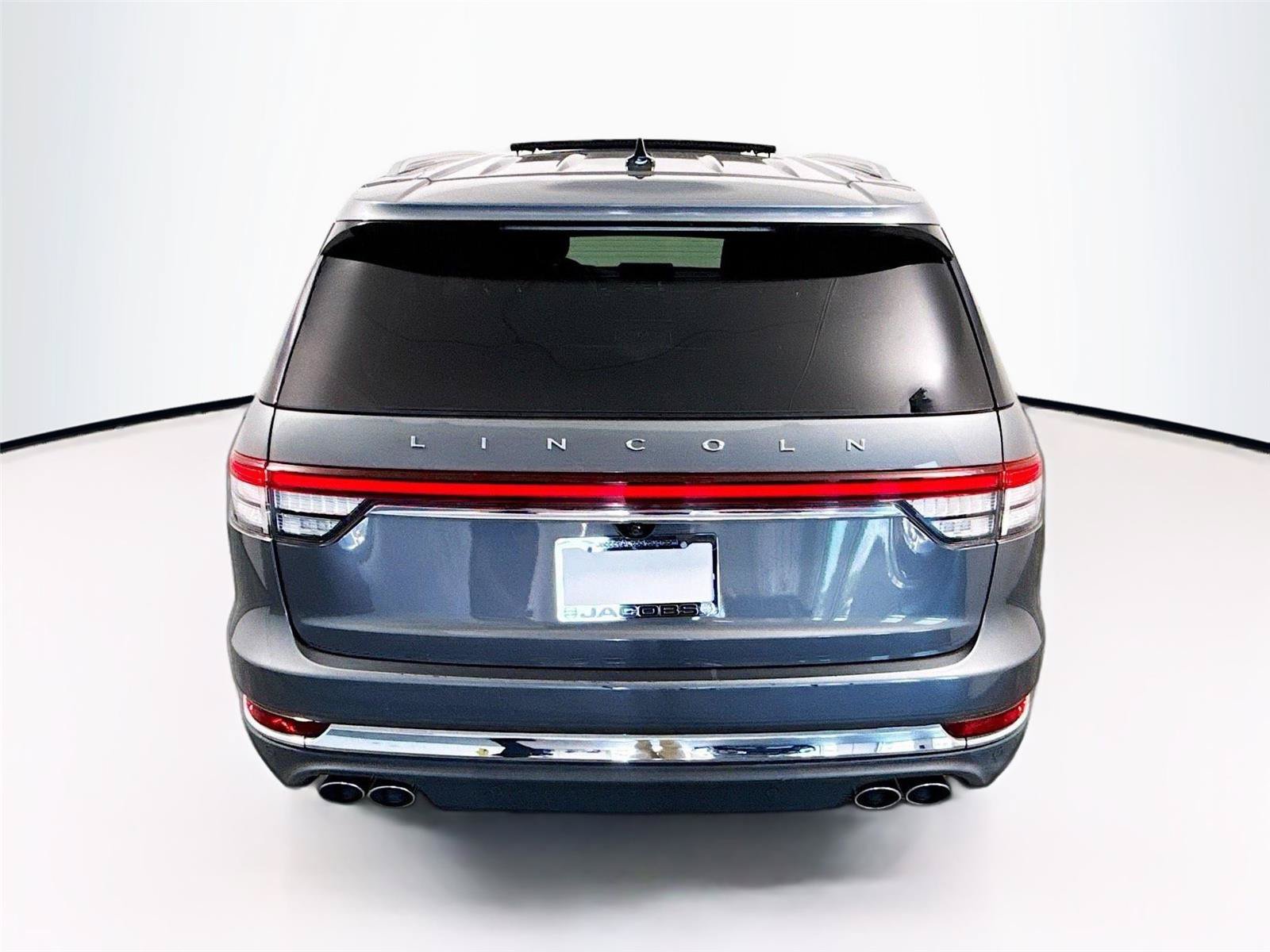Used 2023 Lincoln Aviator Reserve AWD/4WD image 31