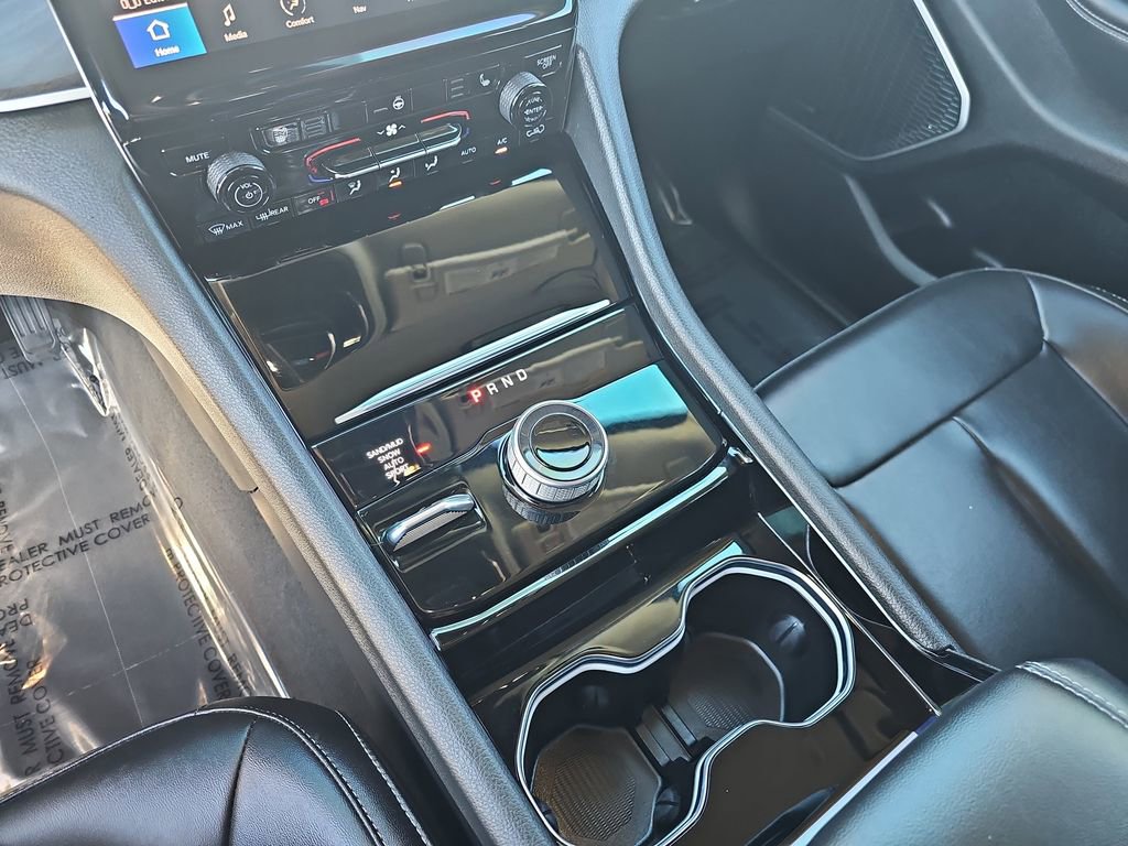 Used 2023 Jeep Grand Cherokee Limited w/ Black Appearance Package image 25