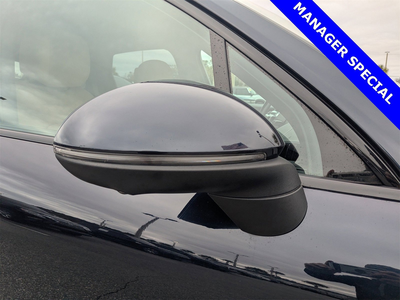 Used 2023 Porsche Cayenne Platinum Edition image 12