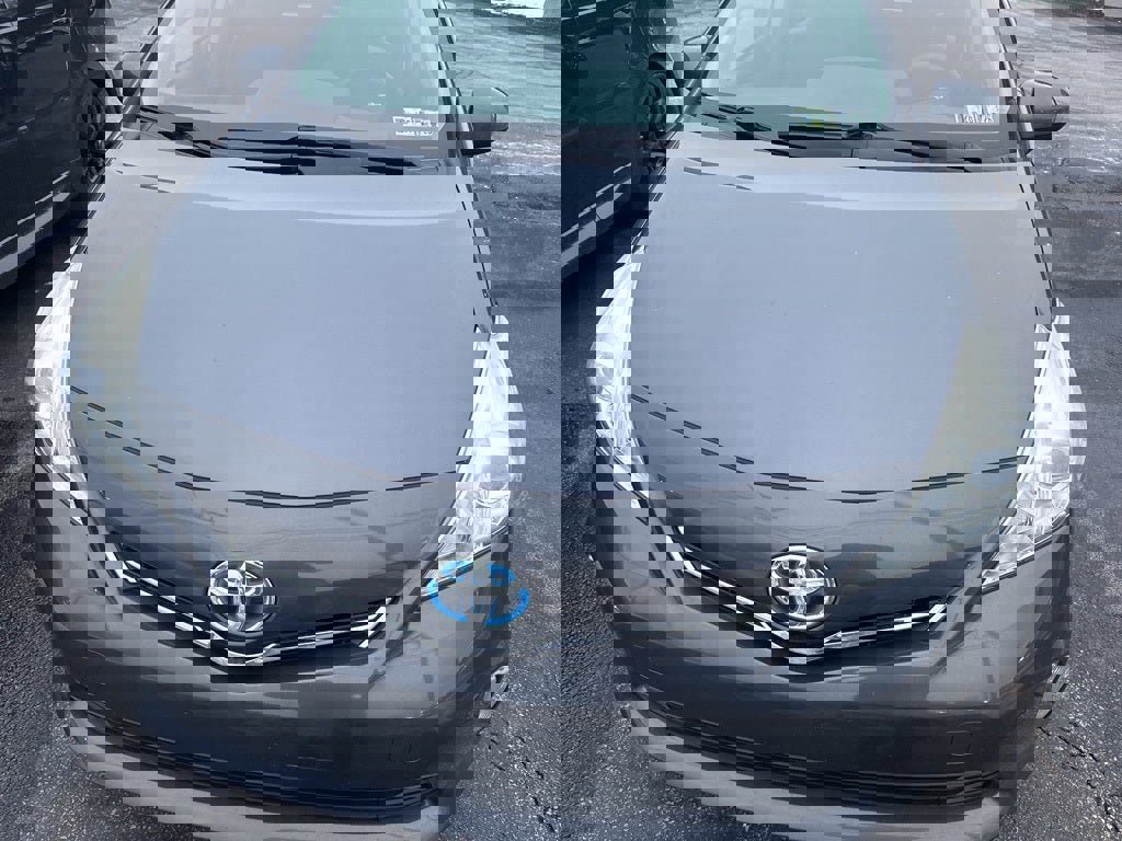 Used 2013 Toyota Prius V Two image 2