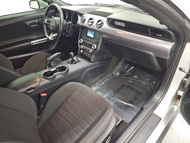 Used 2015 Ford Mustang GT image 27