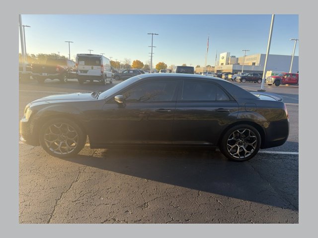 Used 2016 Chrysler 300 S w/ Luxury Group RWD image 1