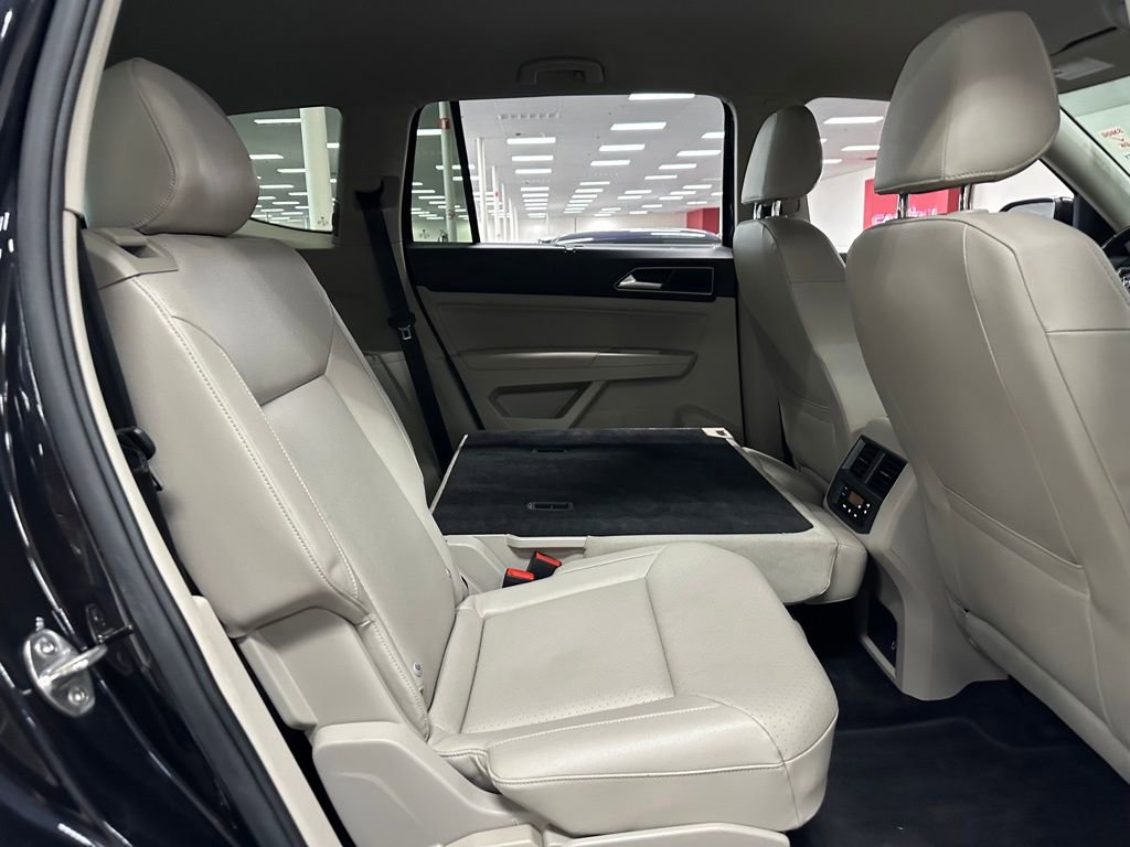 Used 2021 Volkswagen Atlas SE w/ Panoramic Sunroof Package FWD image 30
