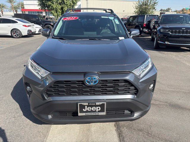 Used 2021 Toyota RAV4 XLE AWD/4WD image 9