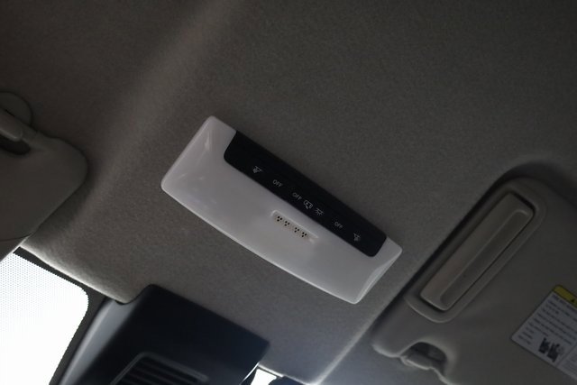 Used 2022 Nissan Kicks S image 22