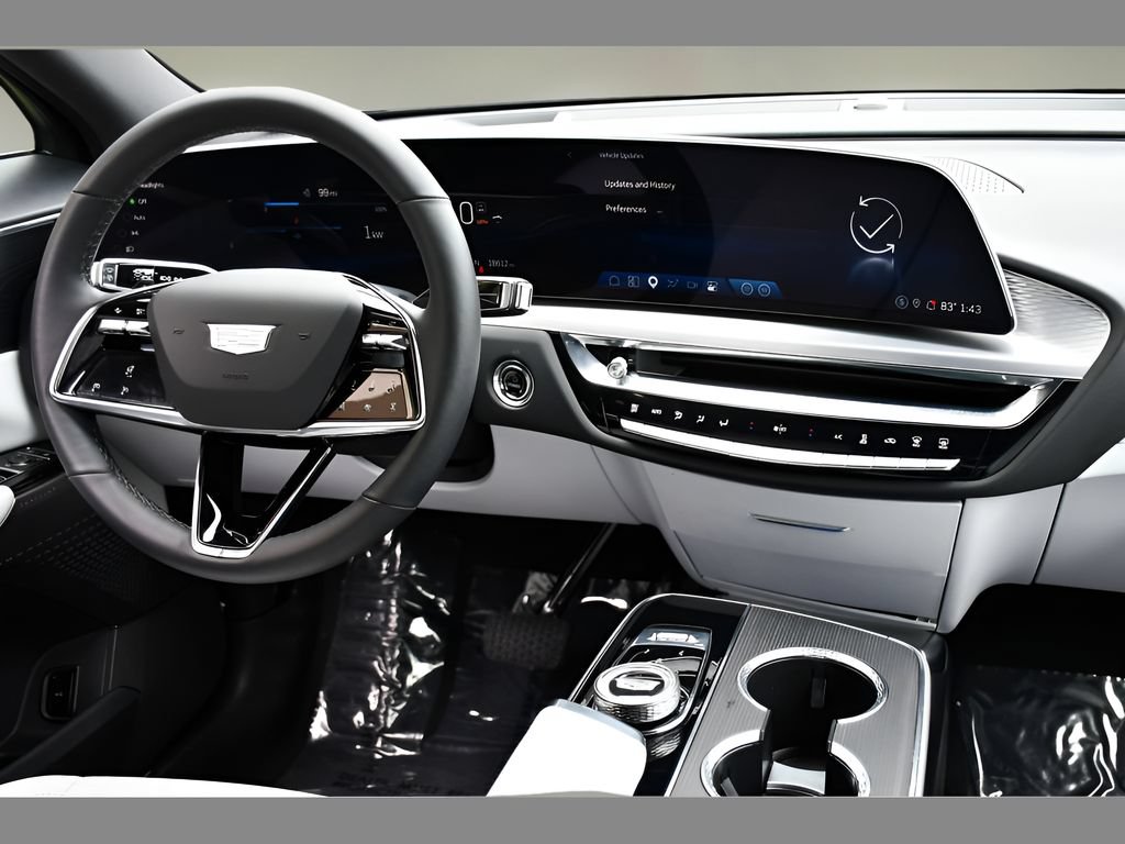 Used 2024 Cadillac Lyriq Sport AWD/4WD image 18