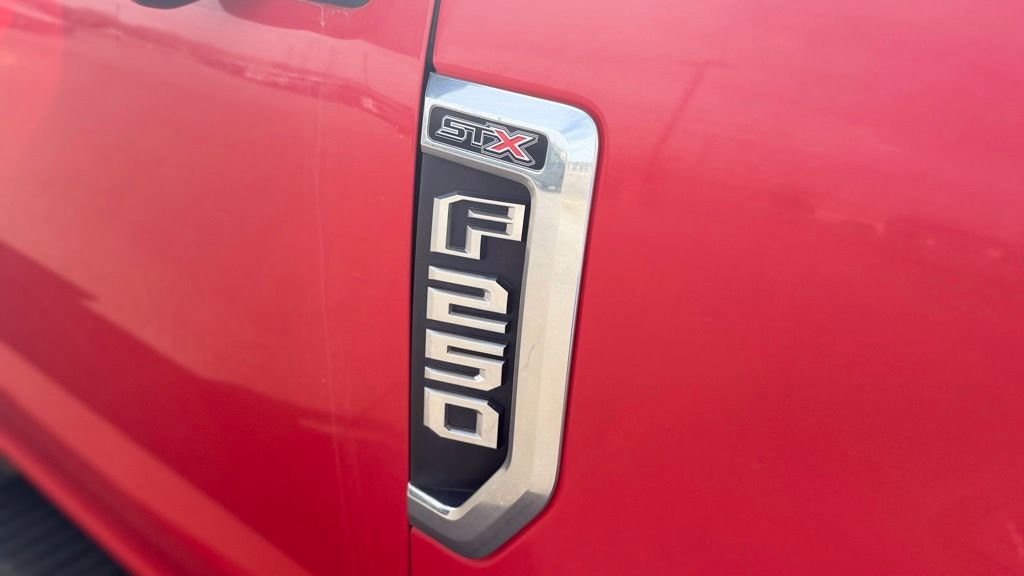 Used 2022 Ford F250 XL w/ STX Appearance Package image 3