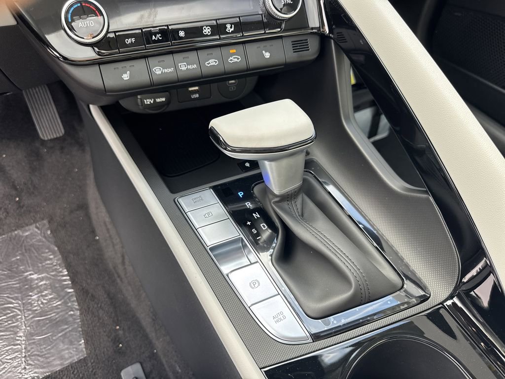 New 2026 Hyundai Elantra Limited FWD image 31