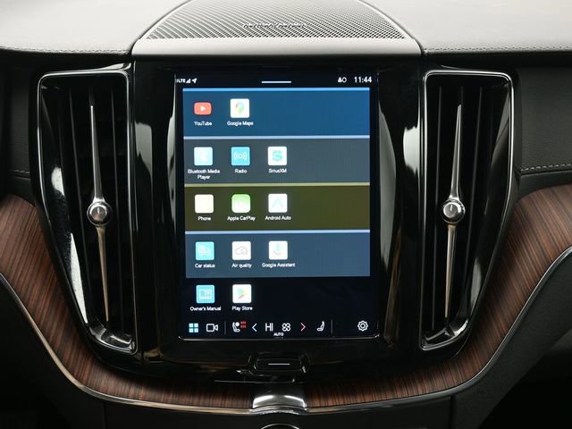 Used 2023 Volvo XC60 B6 Ultimate w/ Protection Package Premier image 20