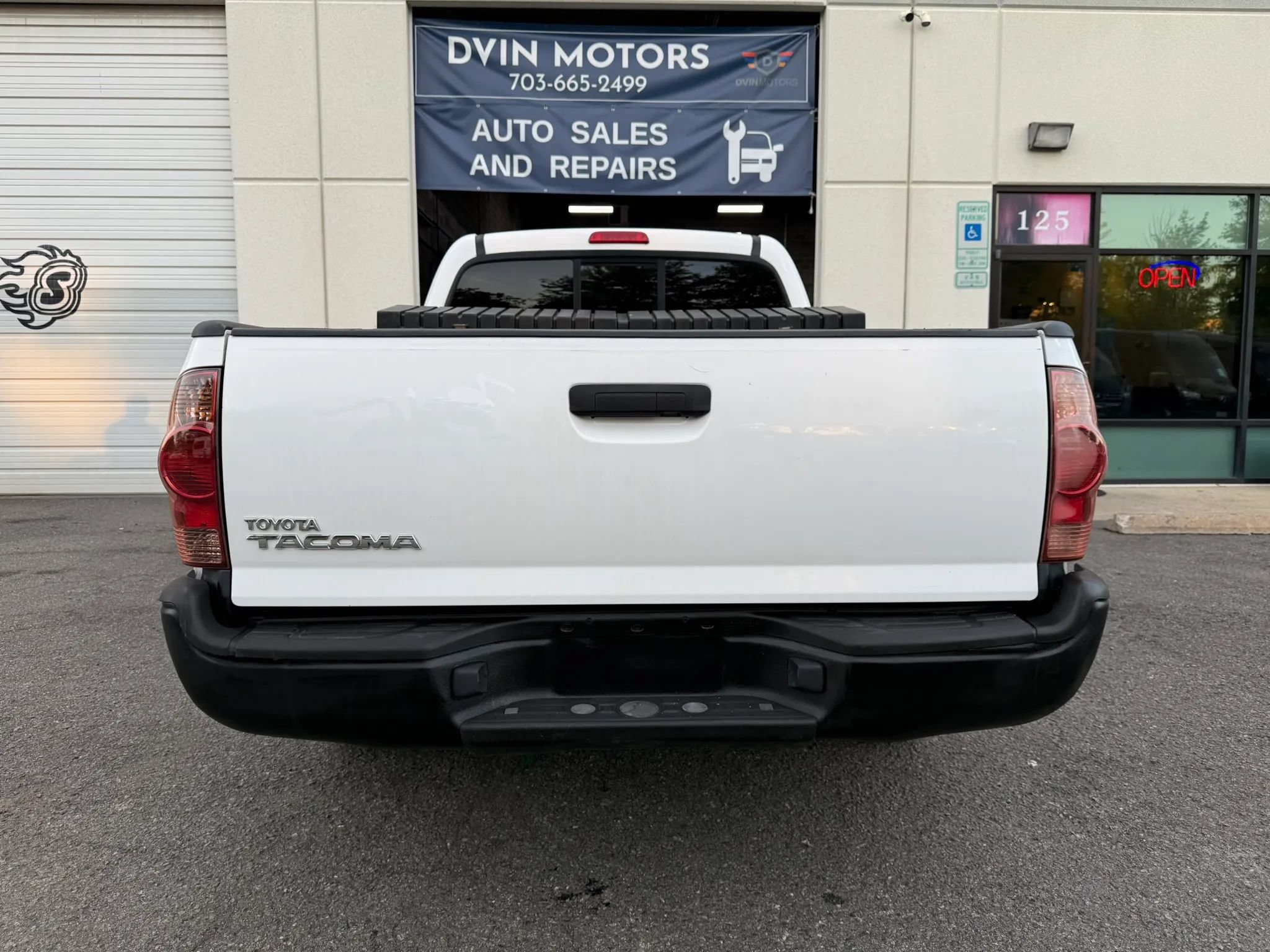 Used 2014 Toyota Tacoma 2WD Regular Cab image 13
