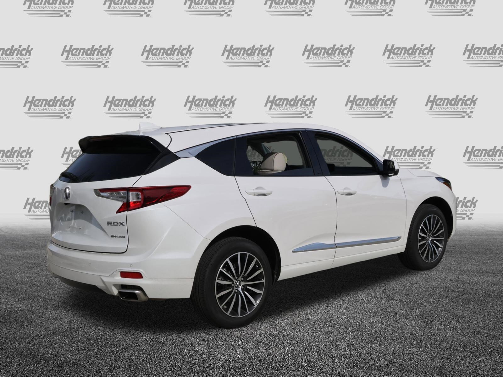 Used 2025 Acura RDX SH-AWD w/ Advance Package image 9