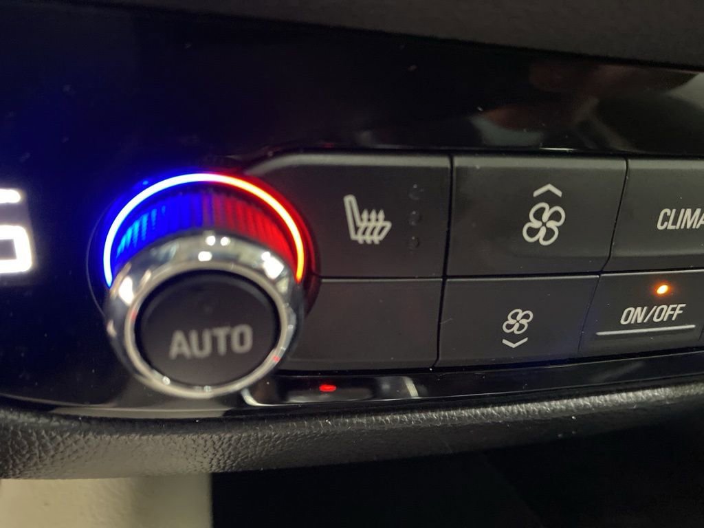 Used 2023 Buick Enclave Essence w/ Experience Buick Package AWD/4WD image 30