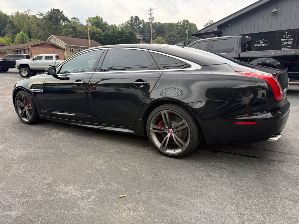 Used 2014 Jaguar XJ R LWB RWD image 9