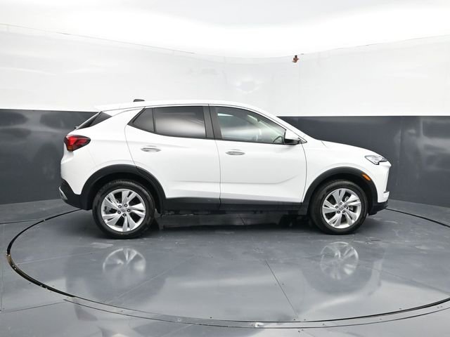Used 2025 Buick Encore GX Preferred AWD/4WD image 11